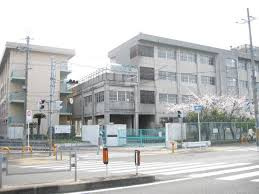 寝屋川市立中木田中学校の画像1