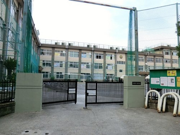 荒川区第九中学校の画像1