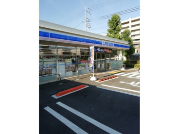 ローソン 豊中西緑丘三丁目店の画像1