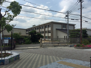 木津川市立棚倉小学校の画像1