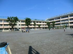 三鷹市立第五小学校の画像1