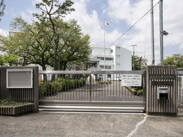 調布市立第七中学校の画像1