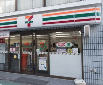 セブンイレブン神宮前店の画像1