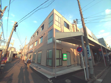 セブンイレブン生麦店の画像3
