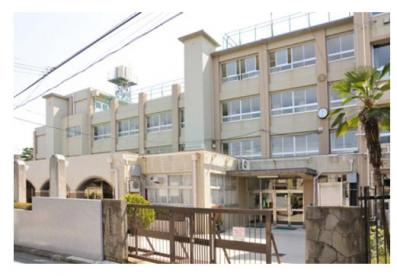 豊島区立池袋中学校の画像1