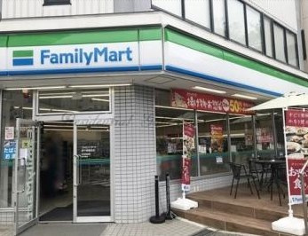 ファミリーマート 西千葉駅前店の画像1