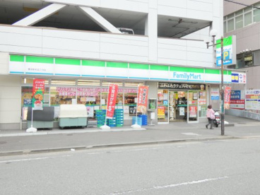 ファミリーマート 博多駅前四丁目店の画像1