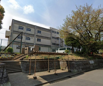 横浜市立新井中学校の画像1