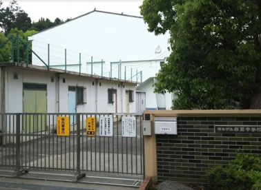 横浜市立都岡中学校の画像1