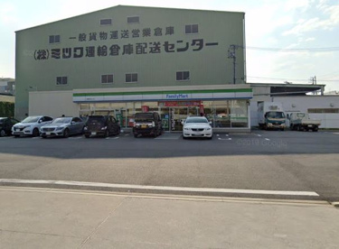 ファミリーマート 緑鳴海町山下店の画像1