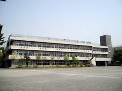 青梅市立霞台小学校の画像1
