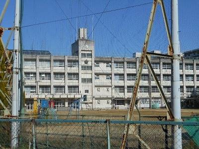 堺市立中百舌鳥小学校情報ページ 堺市 中百舌鳥 大阪府立大学周辺の賃貸はスマイサーチ 光栄株式会社