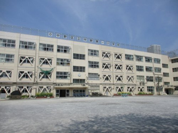 中野区立中野第一小学校の画像1