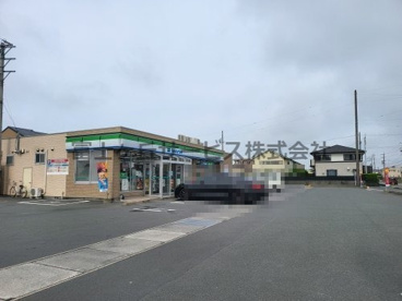 店舗名 磐田福田中央店
住所 静岡県磐田市福田2210番地2
TEL 0538-55-6021
営業時間 24時間
設備、サービス 駐車場 E-net ATM マルチコピー Wi-Fi 多目的トイレ たばこ お酒
決済手段 FamiPay iD WAON QUICPay 楽天Edy Tマネー 交通系電子マネー d払い LINE Pay PayPay 楽天Pay au Pay J-Coin Pay ゆうちょPay メルペイ pring Smart Code Alipay+ WeChat Pay ファミリーマート磐田福田中央店の画像2