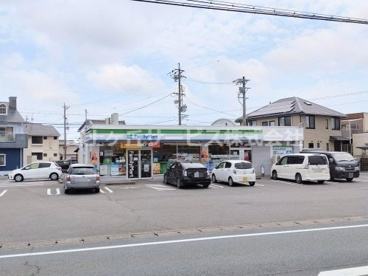 ファミリーマート 浜松大浜街道店の画像1