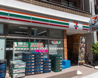 セブン-イレブン 世田谷駒沢大学駅西店の画像1