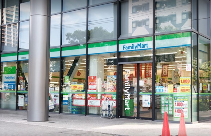 ファミリーマート 豊海町店の画像1