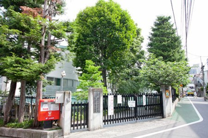 新宿区立淀橋第四小学校の画像1