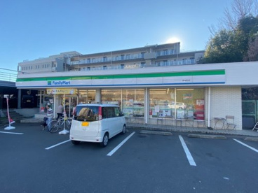ファミリーマート 新栄町店の画像2