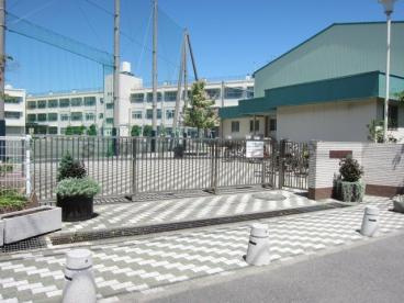 横浜市立西本郷小学校の画像1