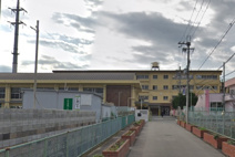八尾市立東山本小学校