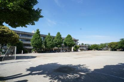 習志野市立向山小学校の画像1