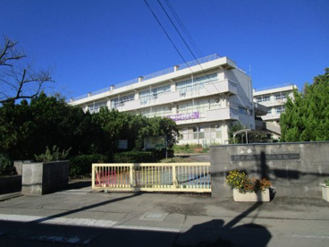 越谷市立平方小学校の画像1
