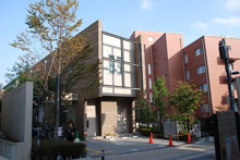 文京区立本郷図書館