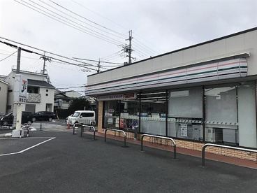 セブンイレブン 京都下津林水掛町店の画像1