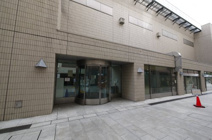 中野区立中央図書館