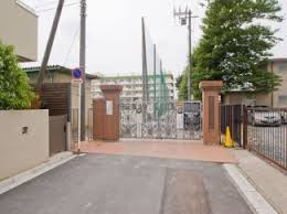 さいたま市立岸町小学校の画像