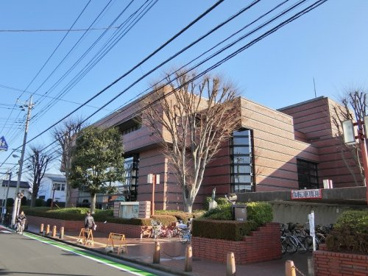 川越市立中央図書館の画像1