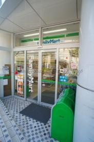 ファミリーマート 藤が丘駅南口店の画像1