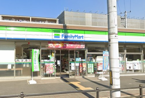 ファミリーマート八尾緑ケ丘一丁目店の画像