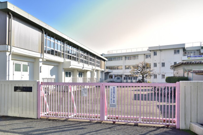 調布市立布田小学校の画像1