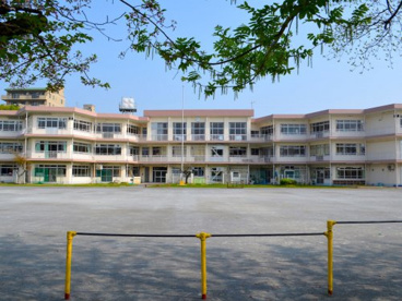 調布市立染地小学校の画像1