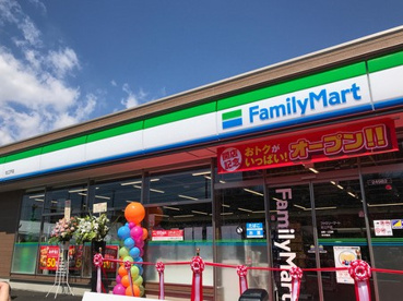 ファミリーマート 東大正門前店の画像1