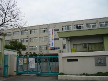 高槻市立第七中学校の画像1
