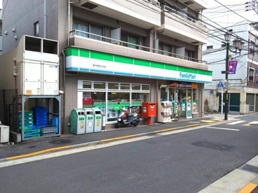 ファミリーマート 田中屋西大井店の画像1