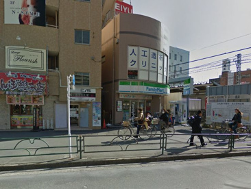 ファミリーマート久米川駅北口店の画像1