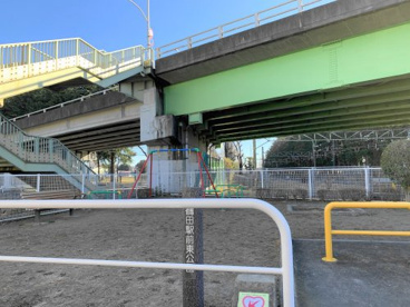 鶴田駅前東公園の画像1
