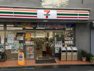 セブンイレブン 新宿東店の画像1