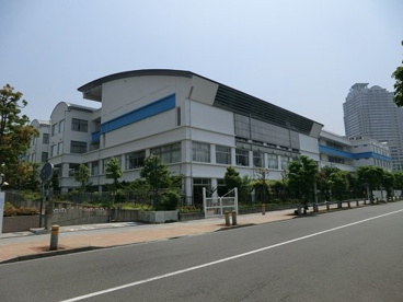 港区立港陽中学校の画像1