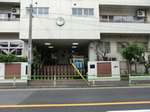 港区立白金小学校