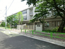 世田谷区立駒沢小学校