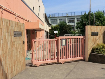 渋谷区立笹塚中学校の画像1