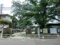 世田谷区立三軒茶屋小学校