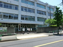 世田谷区立船橋希望中学校