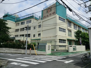 渋谷区立代々木中学校の画像1