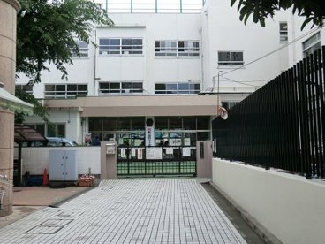 渋谷区幡代小学校の画像1